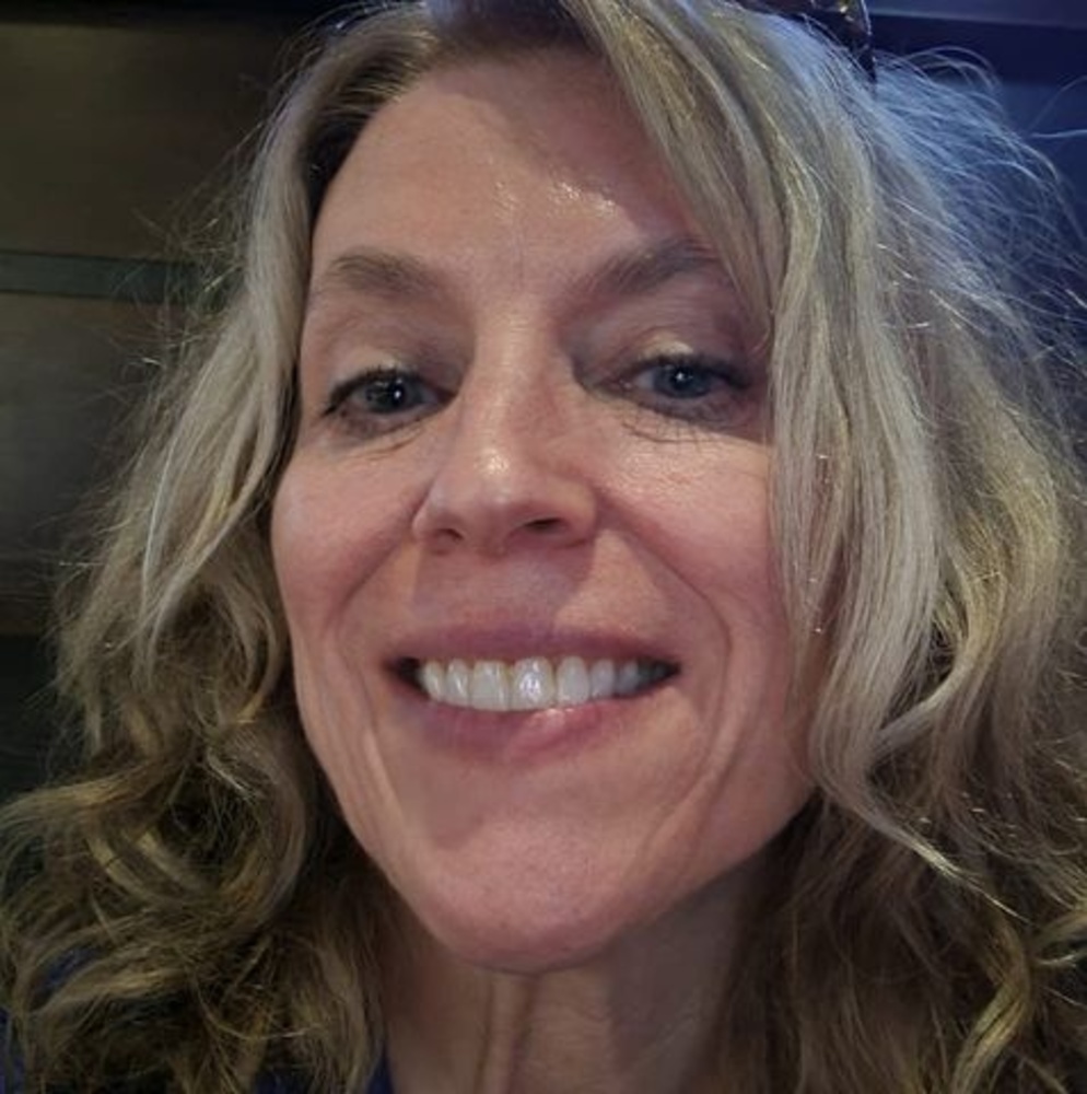 Meet your Posher, Laurie